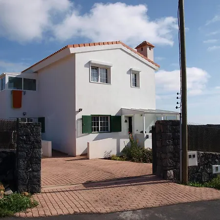 F4226 / La Vista